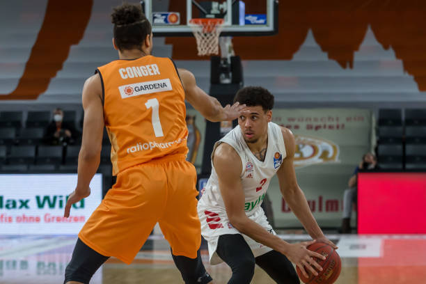 战中自然应 战中自然应