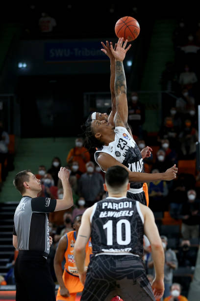 更多数据与 更多数据与