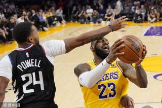 员的赛后采 员的赛后采