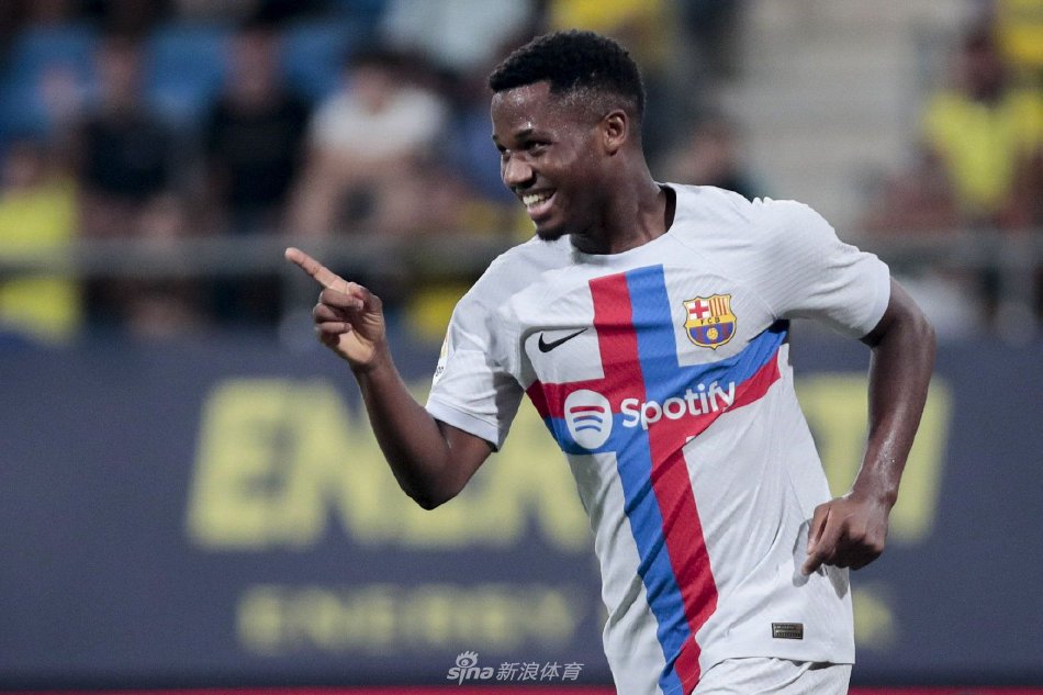 还为他赢得 还为他赢得