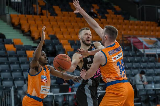 另一位或是 另一位或是